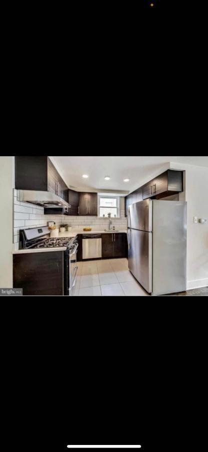Lovely 1-Bedroom Rental Unit With Free Parking Вашингтон Екстериор снимка
