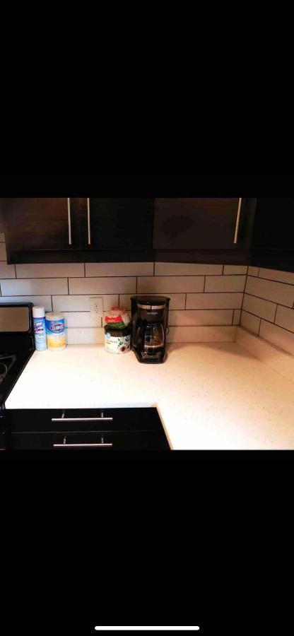 Lovely 1-Bedroom Rental Unit With Free Parking Вашингтон Екстериор снимка